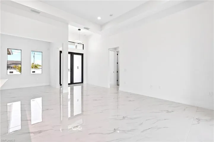 1403 Ne 19th Ter, Cape Coral, Florida 33909
