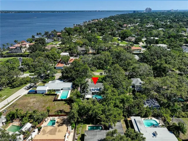 Birds eye view of property close to the Caloosahatchee and Downtown Fort Myers