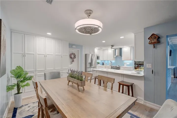 Eat in kitchen dining area