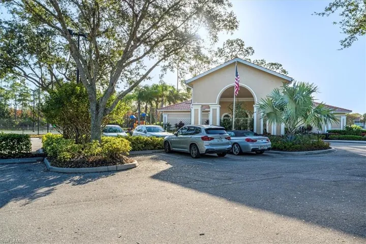 Carlton Lakes Clubhouse