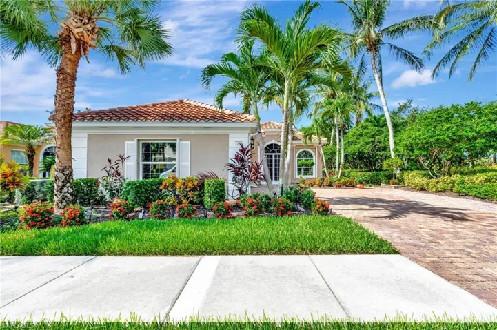 7240  Carducci  CT, Naples, FL 34114