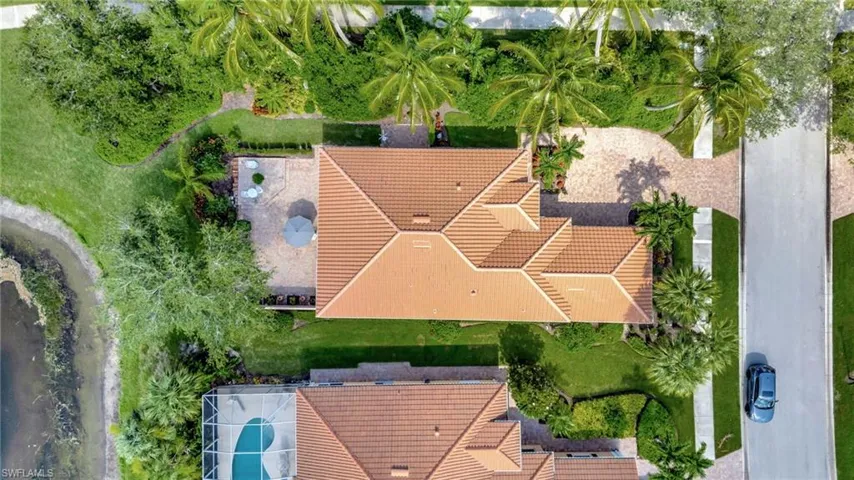 7240  Carducci  CT, Naples, FL 34114