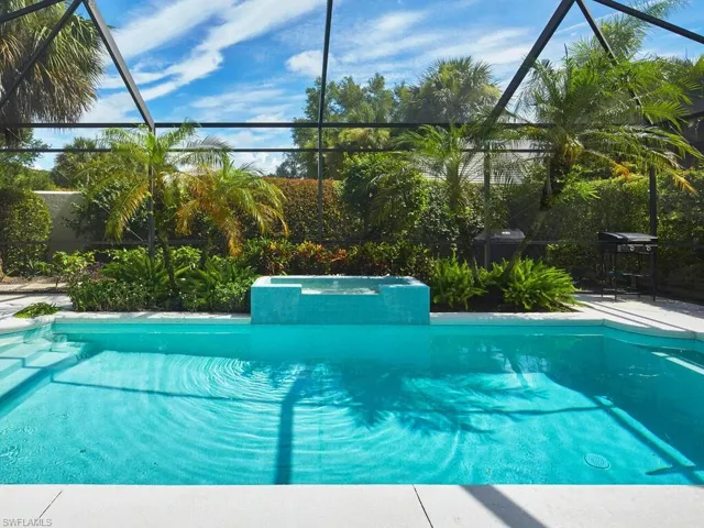 Grab a float, your drink of choice and relax in the Florida sunshine.