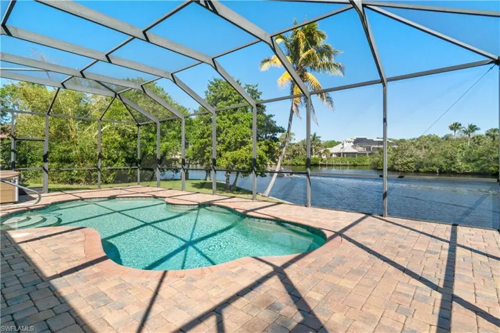 27557 Shore Dr, Bonita Springs, Florida 34134