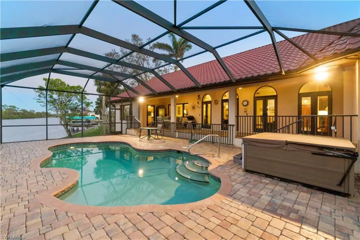 27557 Shore Dr, Bonita Springs, Florida 34134