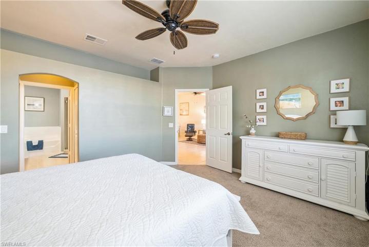 1150 Sweetwater LN # 1206, NAPLES FL 34110