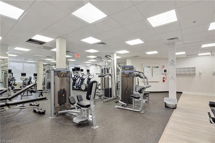 1150 Sweetwater LN # 1206, NAPLES FL 34110
