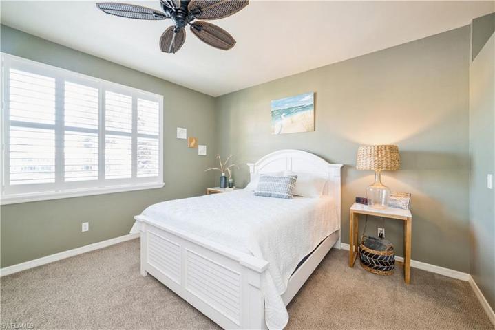 1150 Sweetwater LN # 1206, NAPLES FL 34110