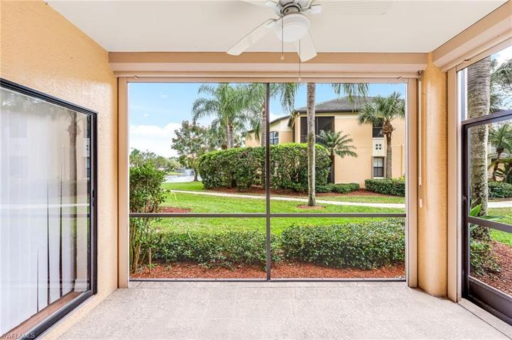 195  Vintage  CIR, Naples, FL 34119