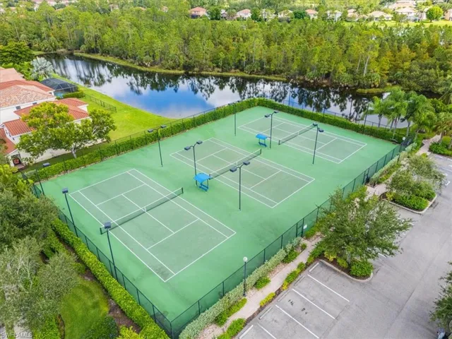 2408  Caslotti  WAY, Cape Coral, FL 33909