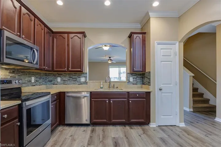 2408  Caslotti  WAY, Cape Coral, FL 33909