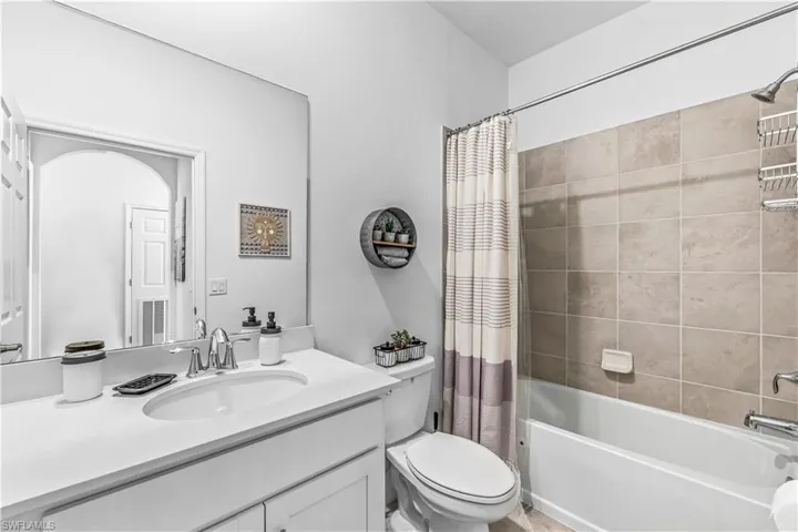 43989  Boardwalk  LOOP, Babcock Ranch, FL 33982