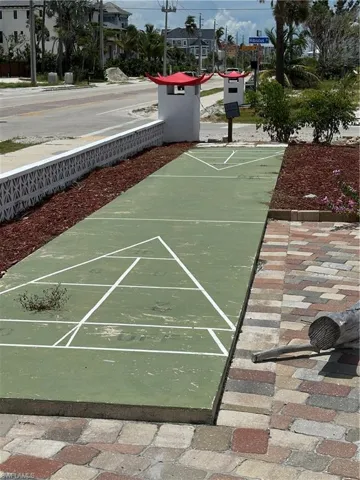 Surrounding community featuring shuffleboard