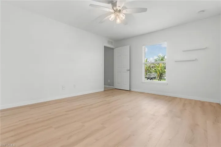 475 Ne 3rd Pl, Cape Coral, Florida 33909