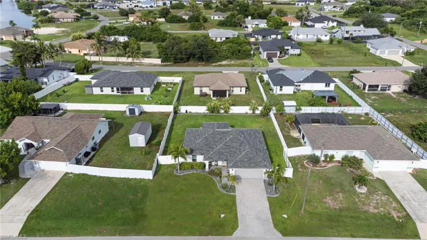 475 Ne 3rd Pl, Cape Coral, Florida 33909