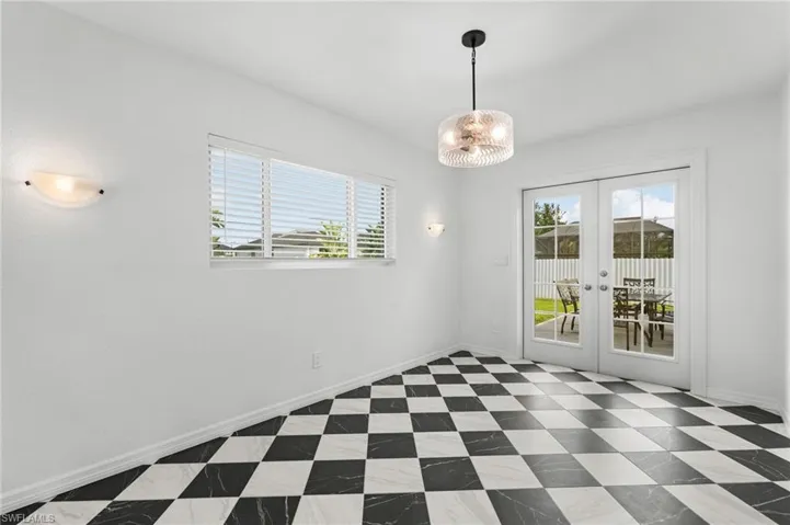 475 Ne 3rd Pl, Cape Coral, Florida 33909
