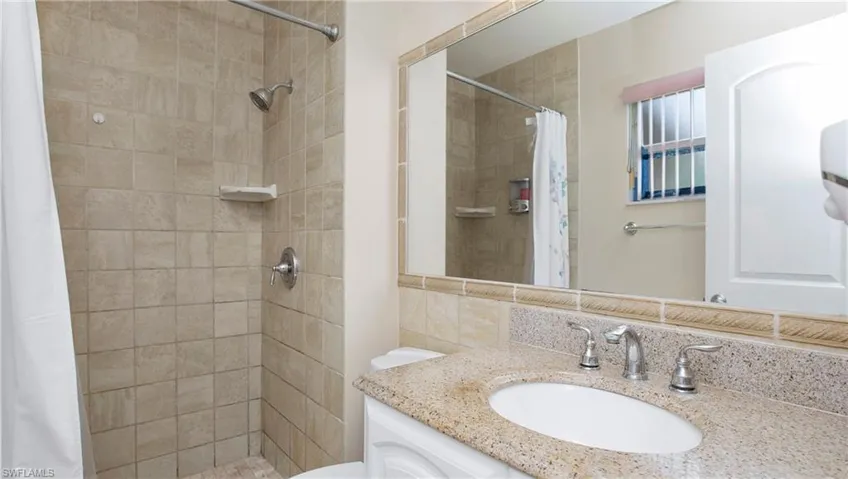 5449  Hardee  ST, Naples, FL 34113