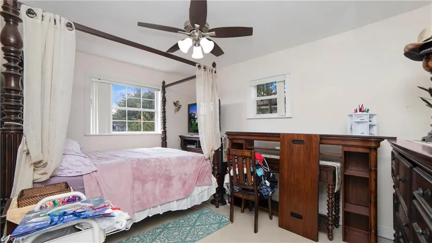 5449  Hardee  ST, Naples, FL 34113