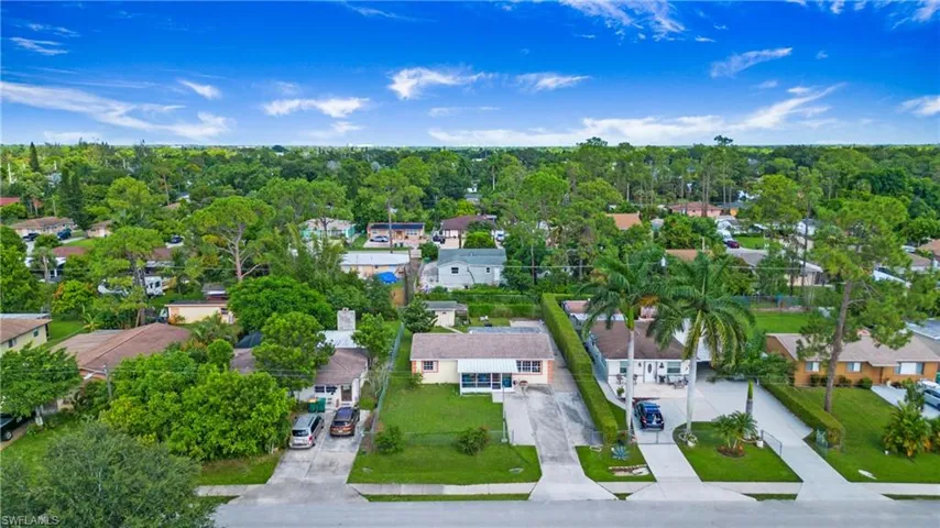 5449  Hardee  ST, Naples, FL 34113