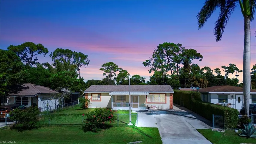 5449  Hardee  ST, Naples, FL 34113