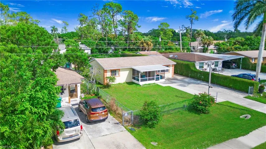 5449  Hardee  ST, Naples, FL 34113