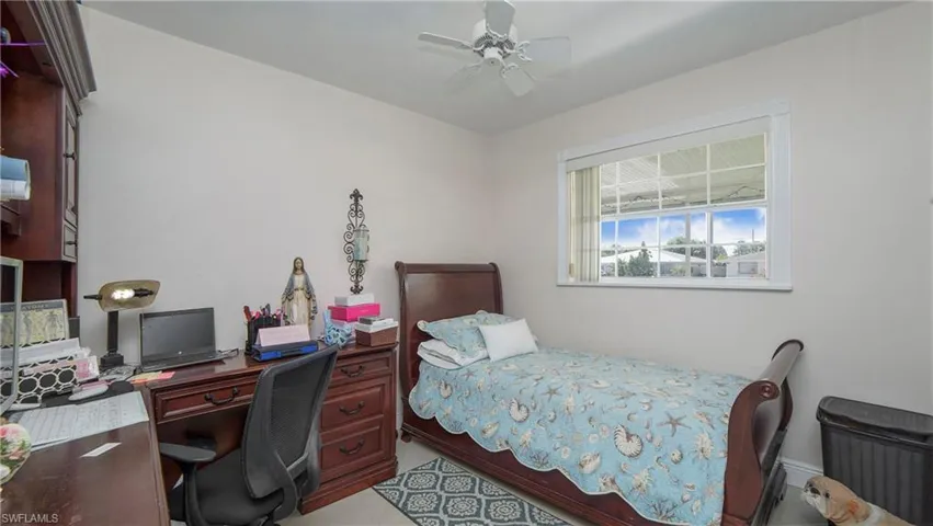 5449  Hardee  ST, Naples, FL 34113