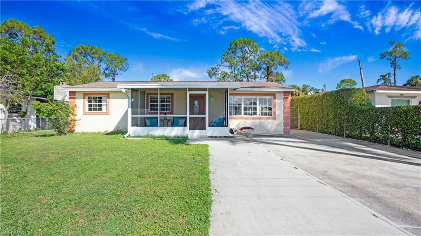 5449  Hardee  ST, Naples, FL 34113