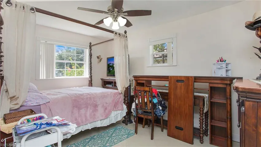 5449  Hardee  ST, Naples, FL 34113