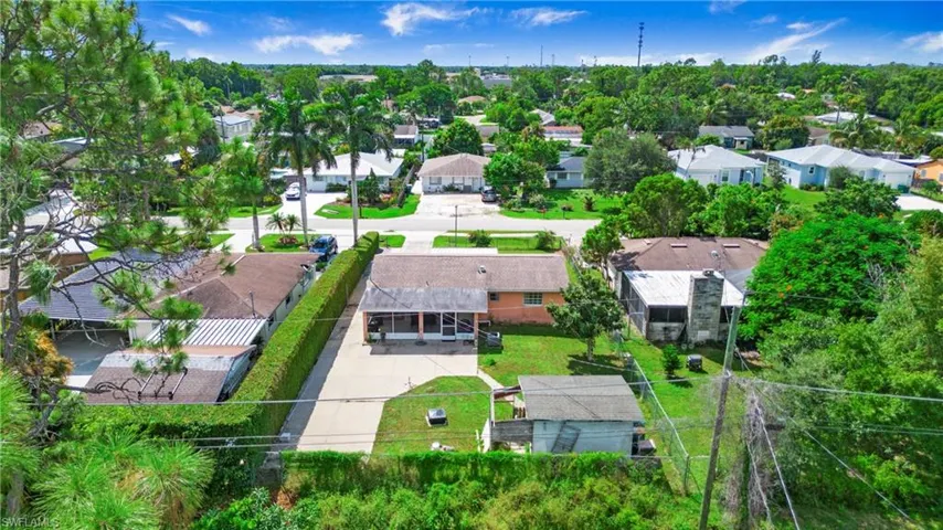 5449  Hardee  ST, Naples, FL 34113