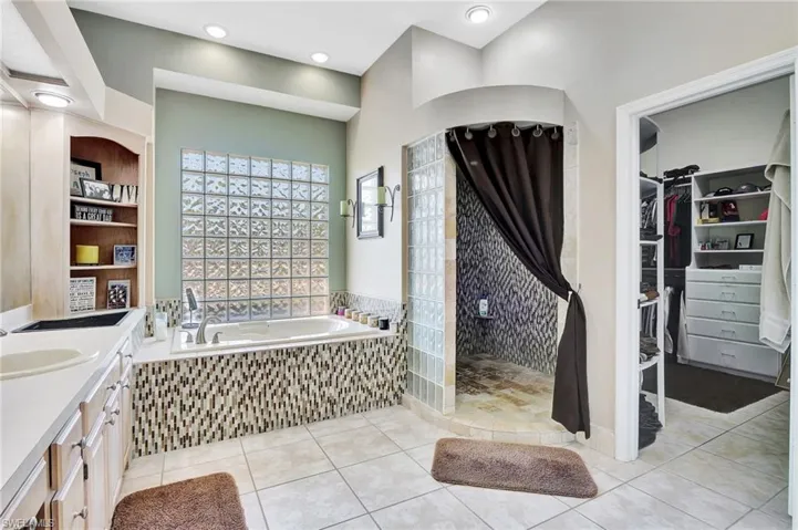 2024 Imperial Cir, Naples Fl 34110