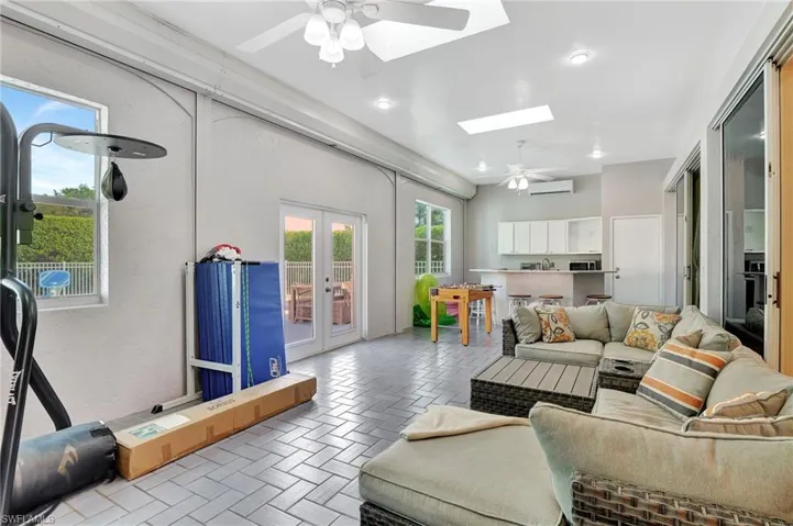 2024 Imperial Cir, Naples Fl 34110