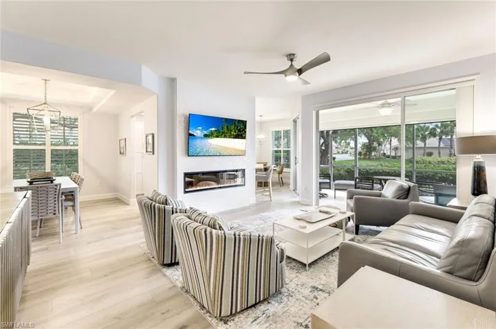 Lovely open renovation with modern finishes!