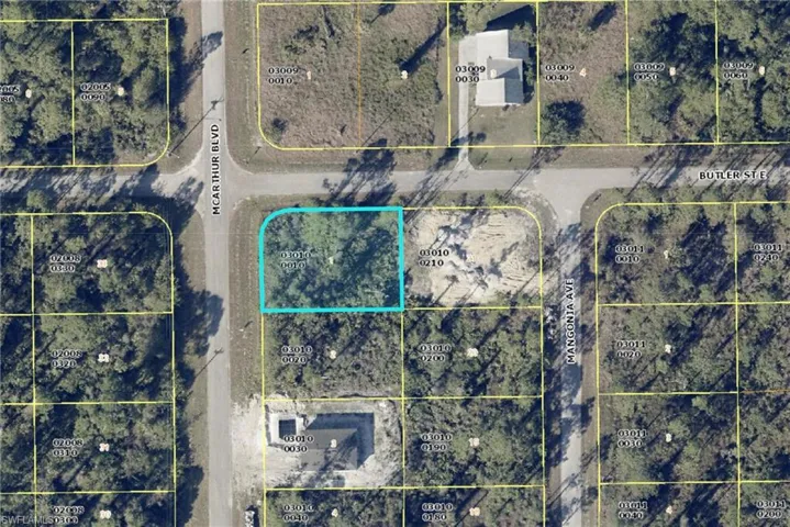 305 McArthur BLVD, LEHIGH ACRES FL 33974
