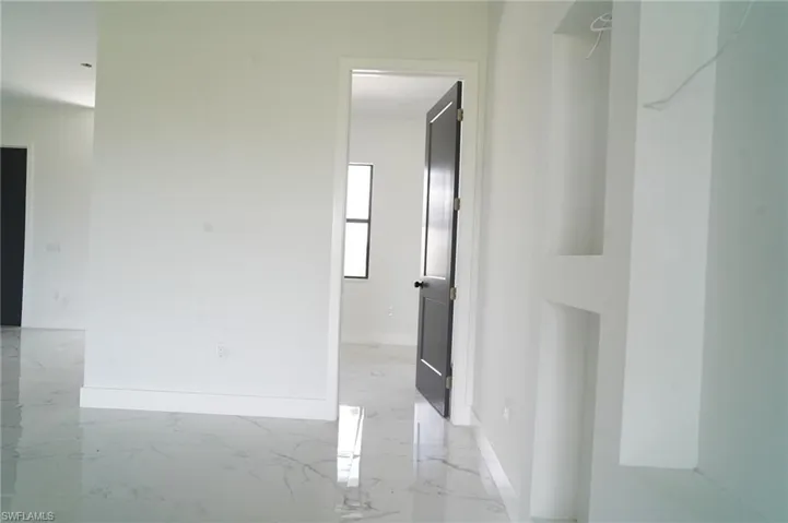 812  Chapel  AVE, Lehigh Acres, FL 33971