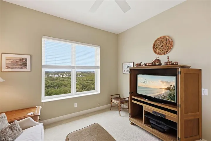 420 Cove Tower Dr 1404, Naples, Florida 34110