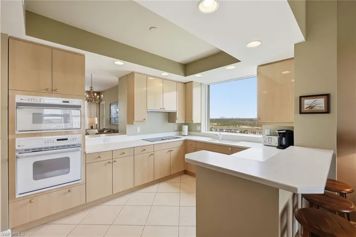 420 Cove Tower Dr 1404, Naples, Florida 34110