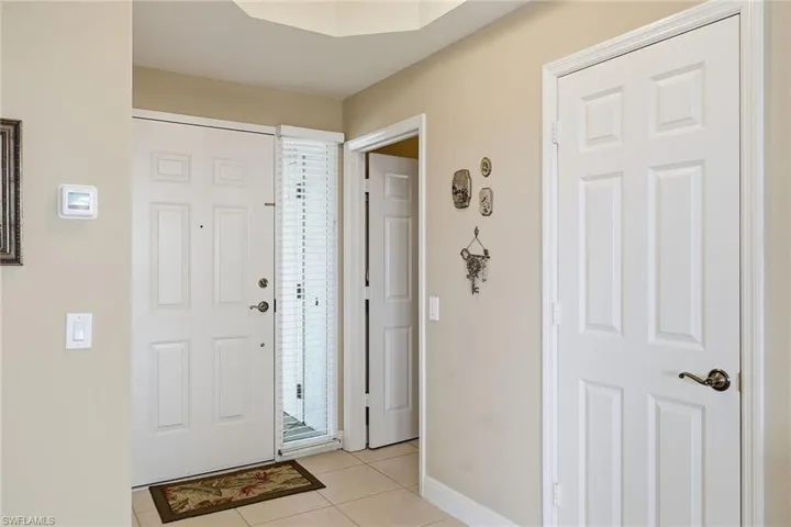 420 Cove Tower Dr 1404, Naples, Florida 34110