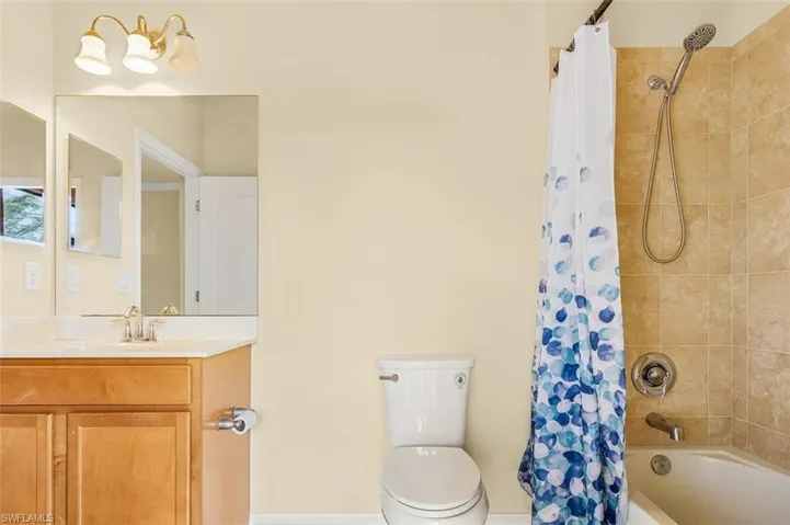 2852  Via Piazza  LOOP, Fort Myers, FL 33905
