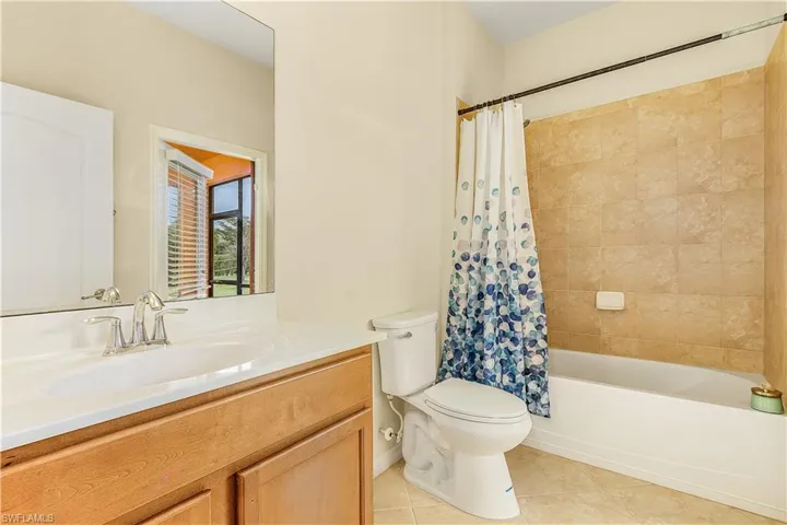 2852  Via Piazza  LOOP, Fort Myers, FL 33905