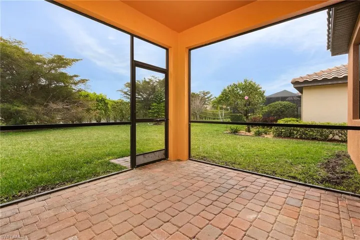2852  Via Piazza  LOOP, Fort Myers, FL 33905