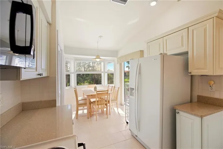 7360  Glenmoor  LN, Naples, FL 34104