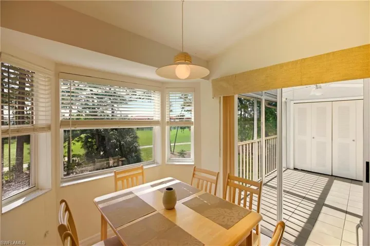 7360  Glenmoor  LN, Naples, FL 34104