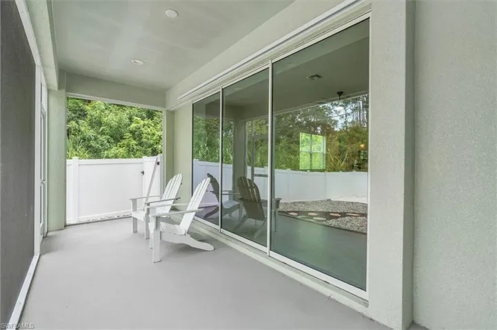 2955  Pine Tree  DR, Naples, FL 34112