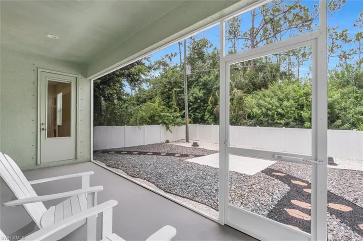 2955  Pine Tree  DR, Naples, FL 34112