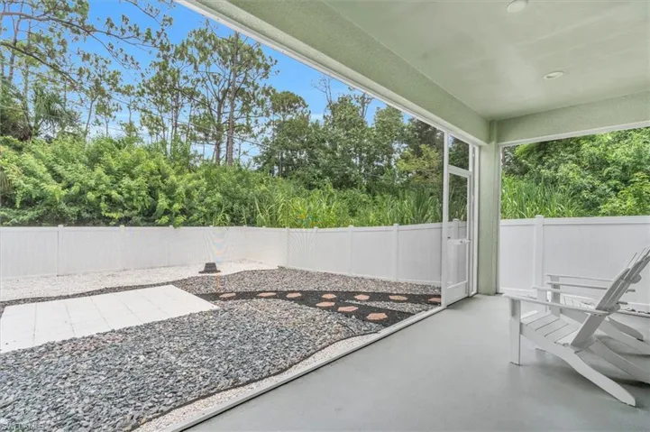 2955  Pine Tree  DR, Naples, FL 34112