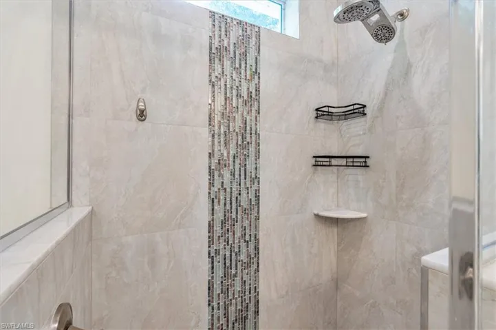 2955  Pine Tree  DR, Naples, FL 34112