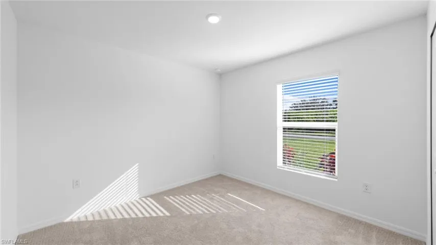 515  Redwood S AVE, Lehigh Acres, FL 33974