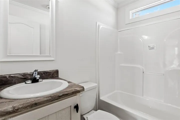 228  Poinsettia  DR, Fort Myers, FL 33905