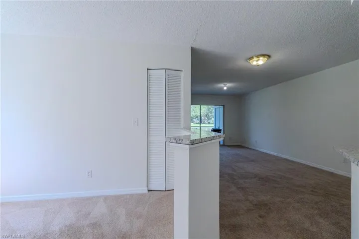 Open den