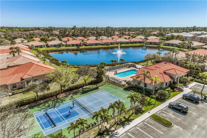 7850  Sanctuary  CIR, Naples, FL 34104